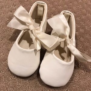 Baby Girl Soft Sole White Ballet Flats